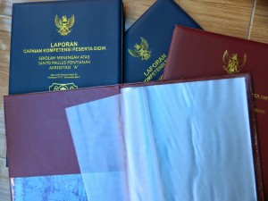 jual-map-ijazah-di-manado-makassar-sulawesi-harga-map-ijazah-palu-kendari-sulawesi-percetakan-map-raport-dan-ijazah-gorontalo-mamuju-sulawesi