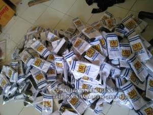 WA : 0812-2143-1300. Jual Kaos Kaki Sekolah Murah Mojokerto, Produksi Kaos Kaki Sekolah Murah Mojokerto, Harga Kaos Kaki Sekolah Murah Mojokerto.