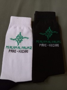 jual-kaos-kaki-murah